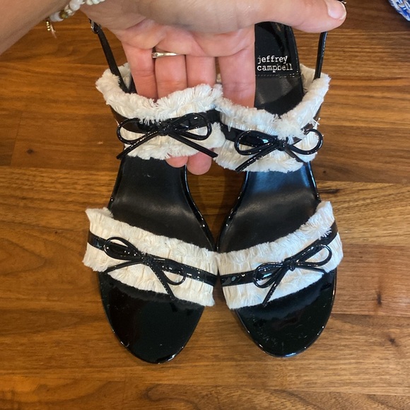 Jeffrey Campbell Nutmeg Slingback Heels Bow Patent Black Fringe - Picture 3 of 9